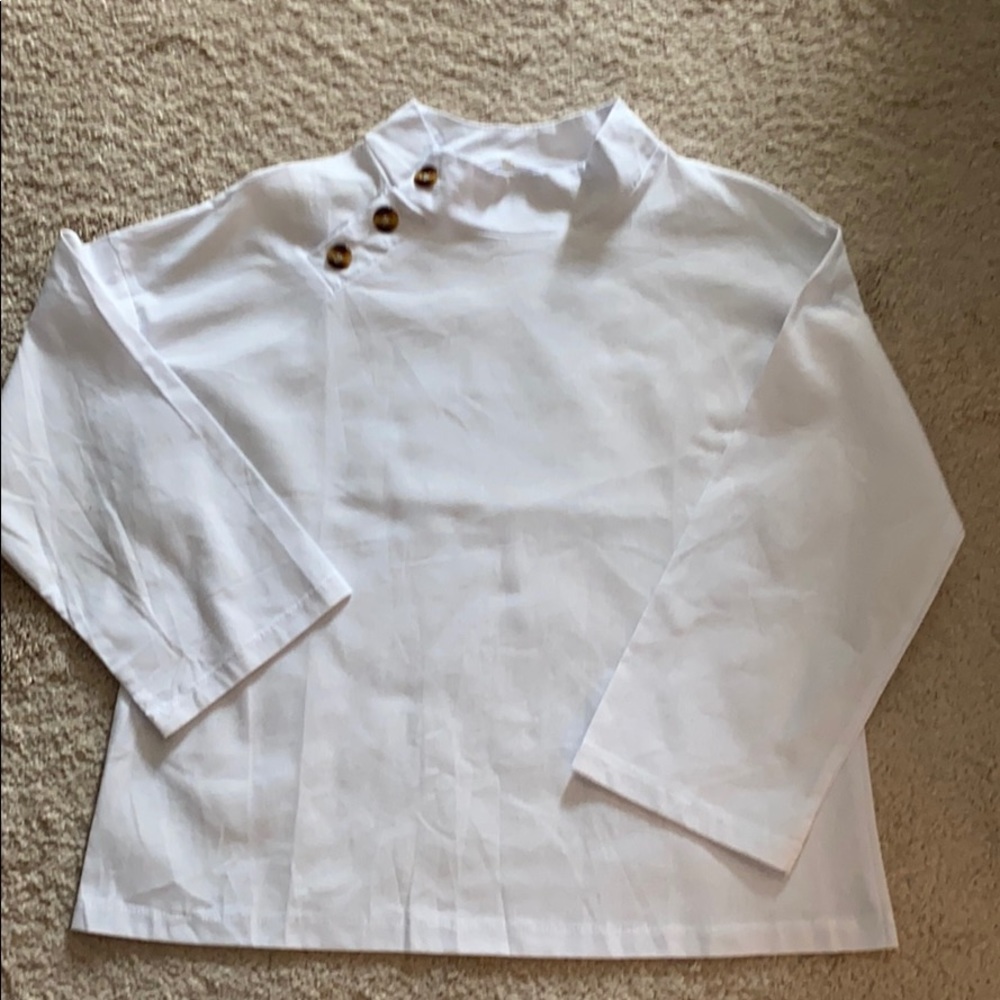 White bottom collar shirt. Size L. NWT